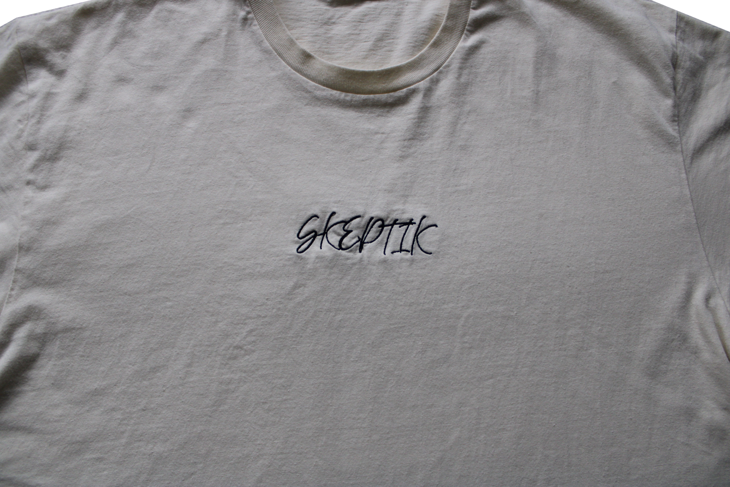 Cursive Embroidered Tee Off White